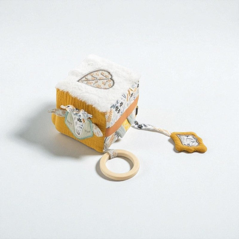 Cube d'activités bébé